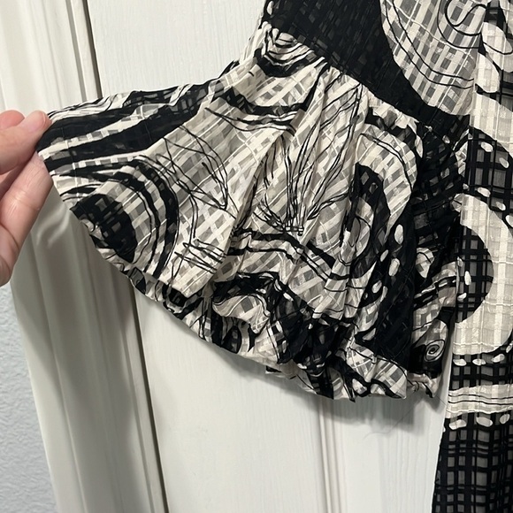 Lela Rose Floral Cream and Black Dress Size 2 FLAWED - Picture 4 of 9